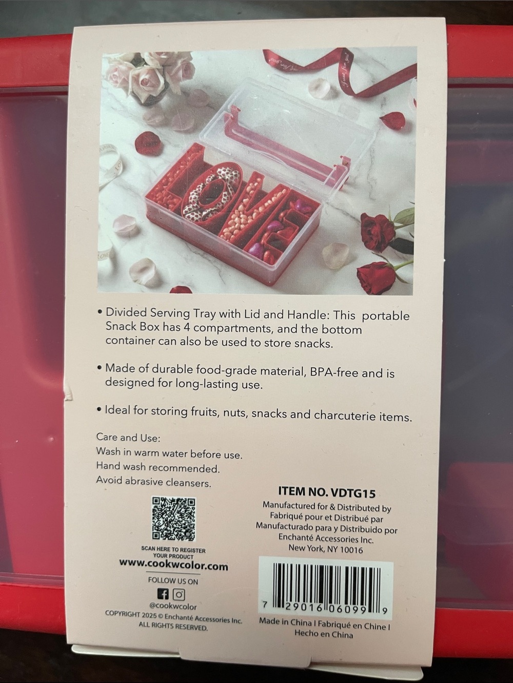 CWC Clear Plastic Snack Box with Red Dividers L O V E NWT - Picture 6 of 6